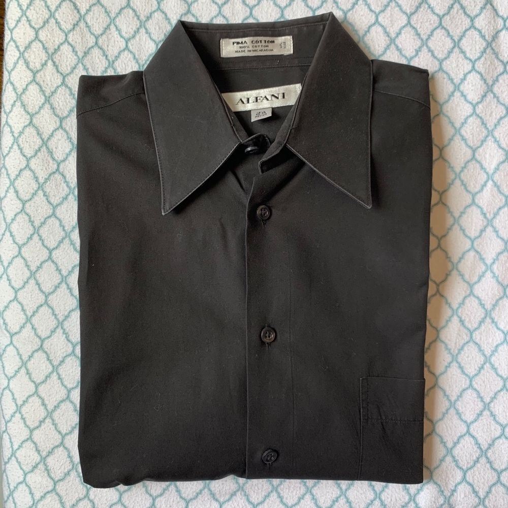 Black Alfani dress shirt (men’s medium)
